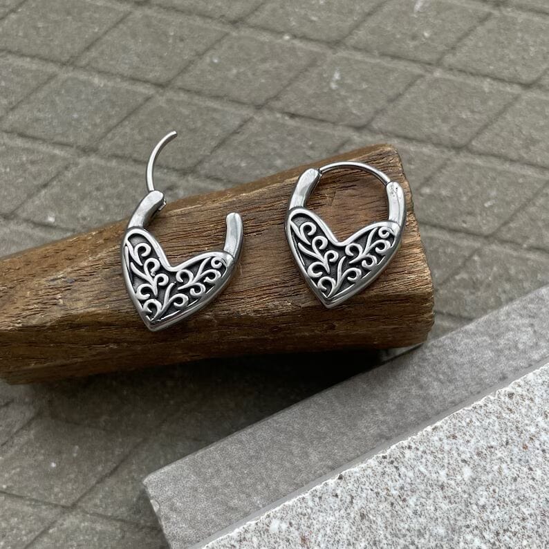 THE MEN THING Earring HEART LOCKS - 10mm Pure Titanium Steel Hoop Earrings for Men & Boys (2pcs)