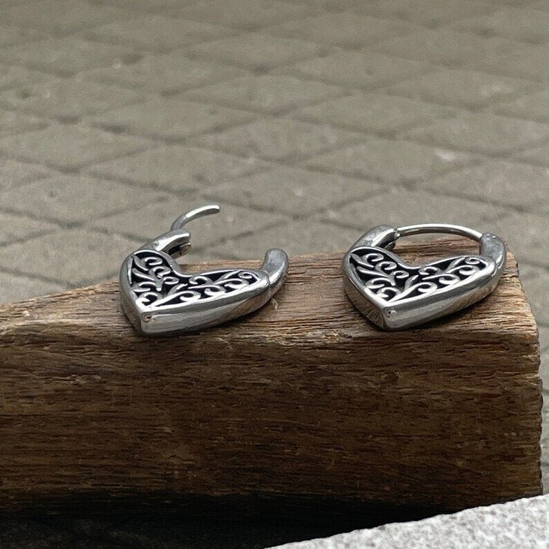 THE MEN THING Earring HEART LOCKS - 10mm Pure Titanium Steel Hoop Earrings for Men & Boys (2pcs)