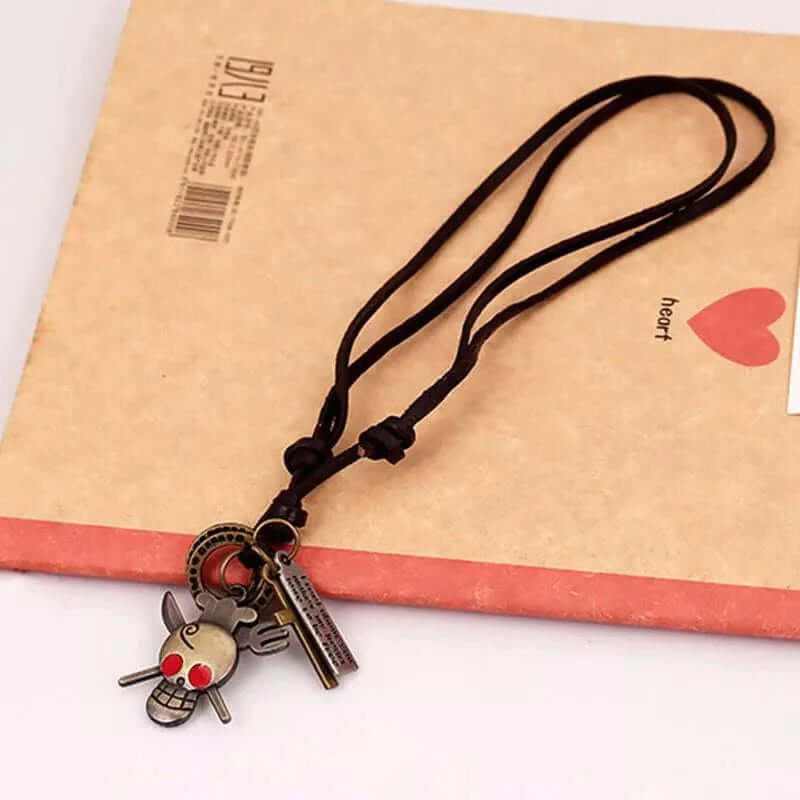 THE MEN THING Leather Necklace SKULL RED EYE BLACK - Vintage Alloy Golden Skull Pendant with Adjustable Pure Leather Cord Necklace for Men & Boys