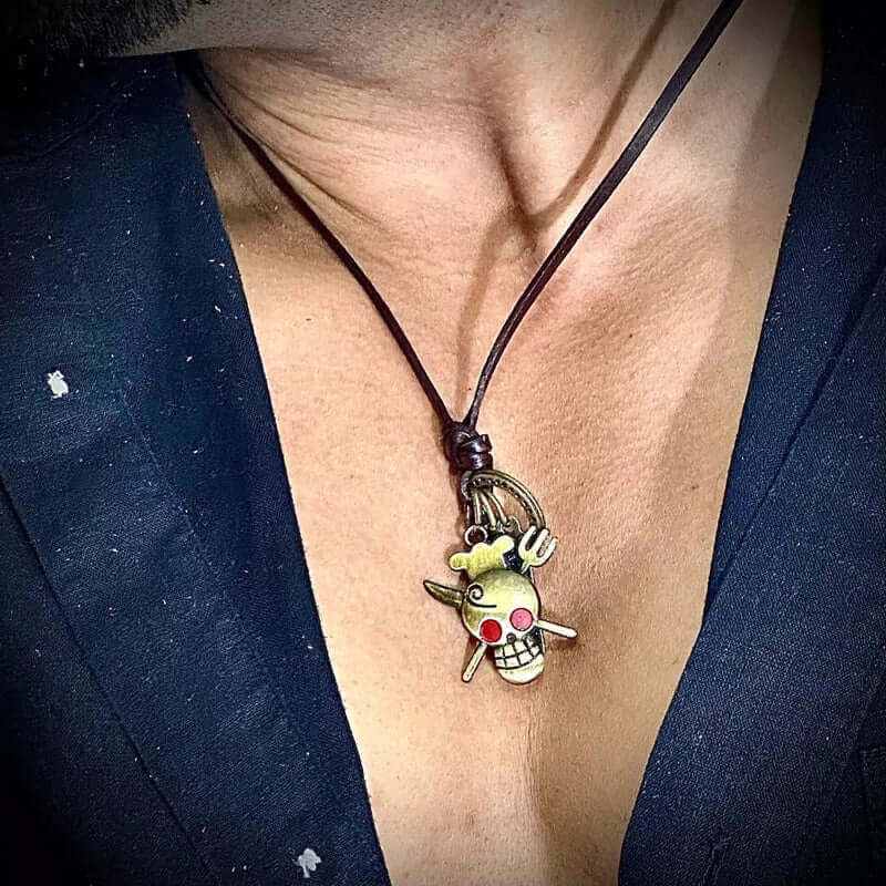 THE MEN THING Leather Necklace SKULL RED EYE BLACK - Vintage Alloy Golden Skull Pendant with Adjustable Pure Leather Cord Necklace for Men & Boys