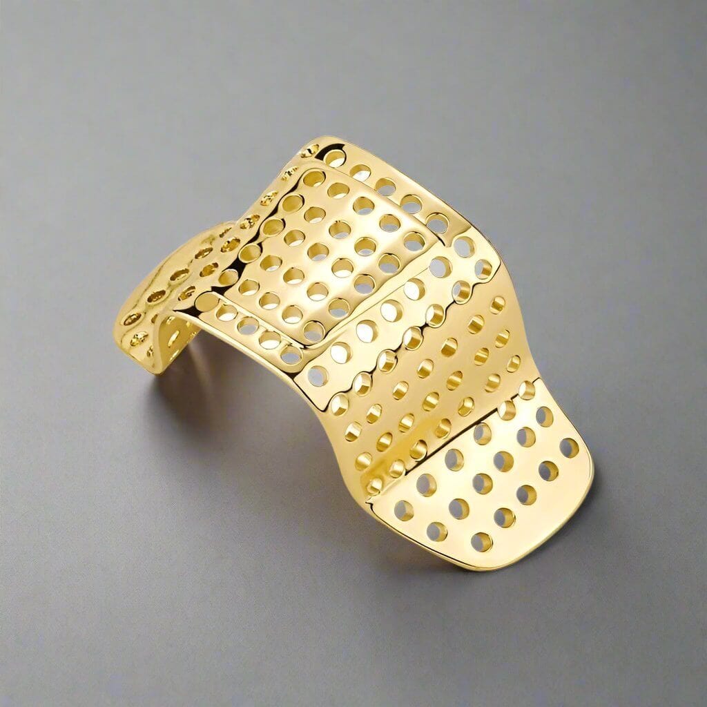 THE MEN THING Nose & Ear Ring NOSE BAND-AID - Gold Toned Fashion Nasal Clip, Nightclub - No Holes Nose Clip, Nose Strip for Men and Boys (1 Pcs)
