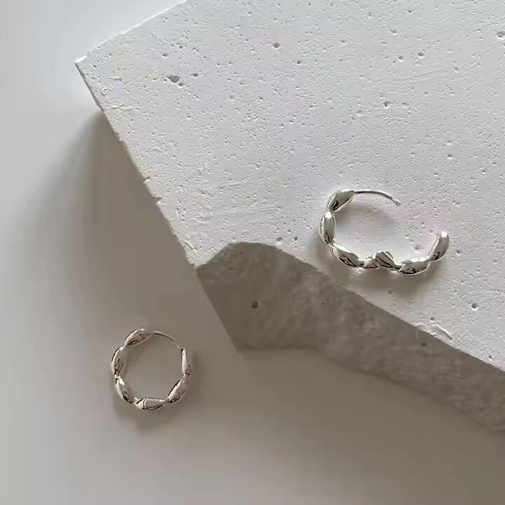THE MEN THING Nose & Ear Ring Pair (Both Ears) BREEZE CURVE - Titanium Steel Hoop Earrings for Men & Boys (2 Pcs)