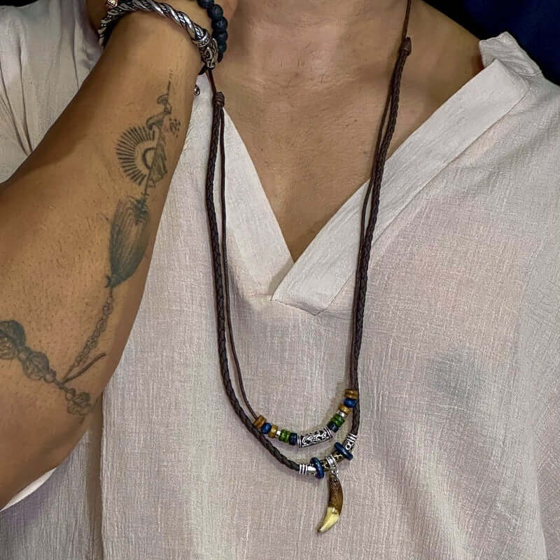 THE MEN THING Pearl / Bead Necklace BOHEMIAN WOLF TOOTH - Wolf Tooth Pendant with Beaded Multilayer Adjustable Rope Necklace for Men and Boys