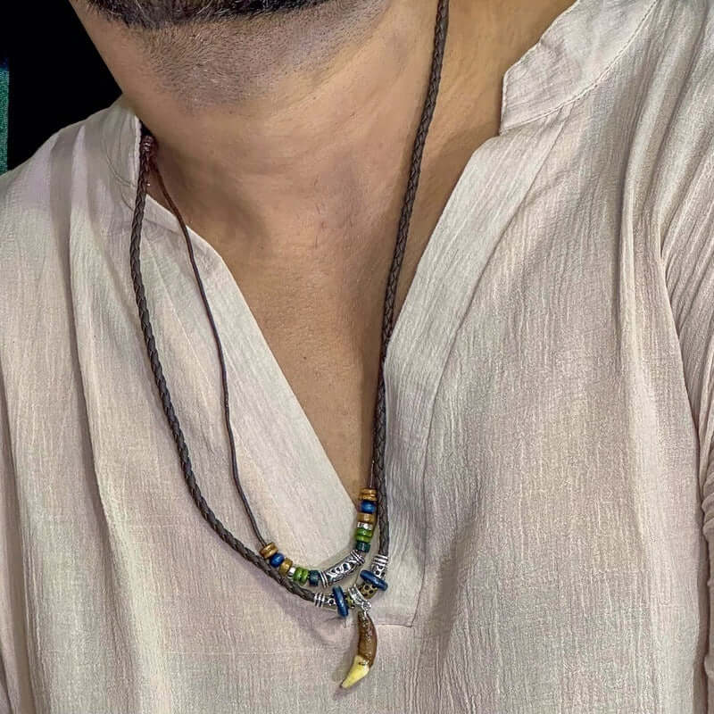 THE MEN THING Pearl / Bead Necklace BOHEMIAN WOLF TOOTH - Wolf Tooth Pendant with Beaded Multilayer Adjustable Rope Necklace for Men and Boys