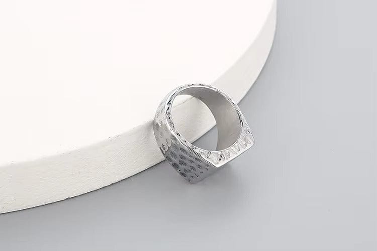 THE MEN THING Rings BATTLEBORN SILVER HAMMERED RING - Silver Steel Ring - Pure Titanium Steel Ring for Men Size - 21