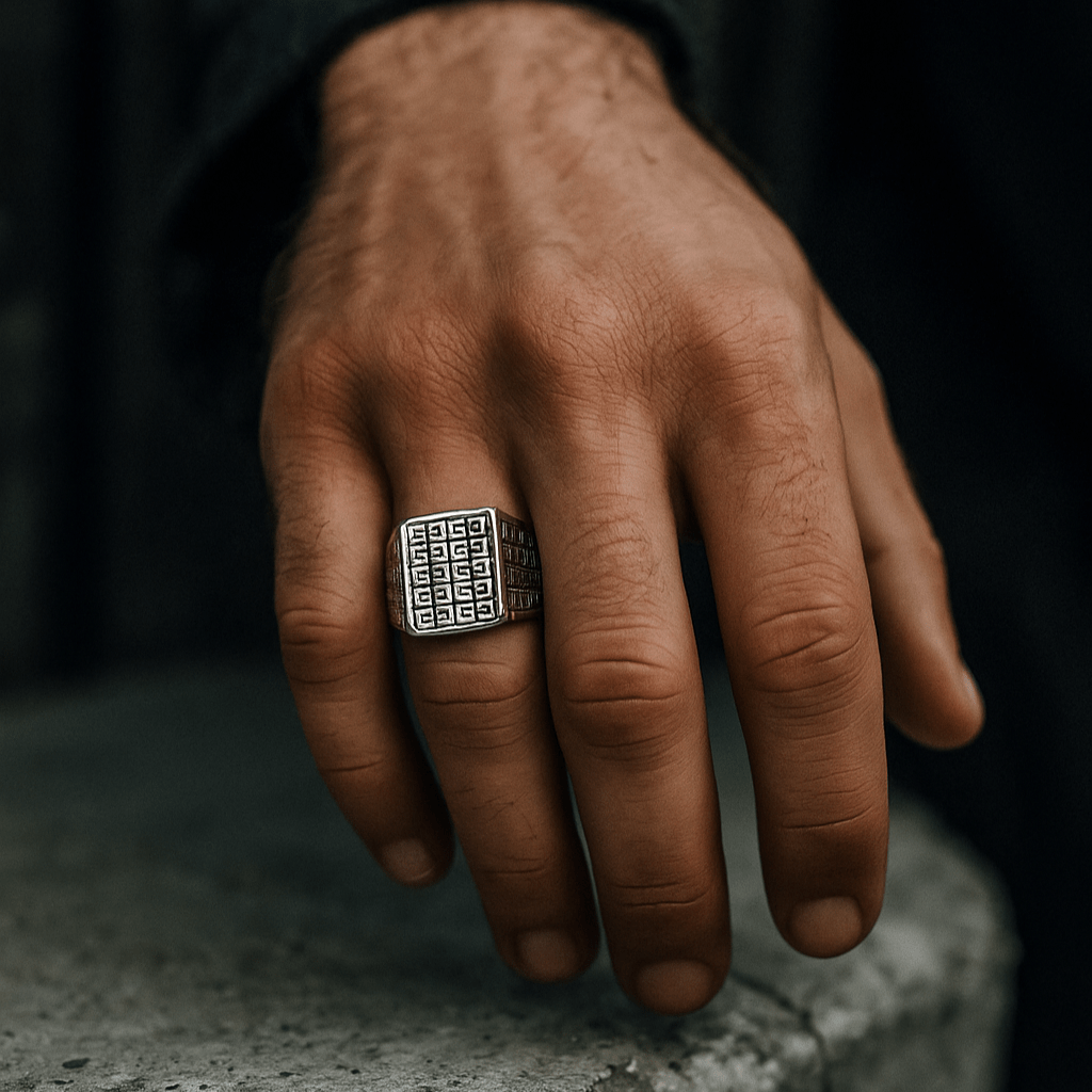 THE MEN THING Rings PRIME GLYPH RING - Pure Stainless Steel Men’s Steel-Plated Ring – Statement Luxury Jewelry (Size : 16-22-27)