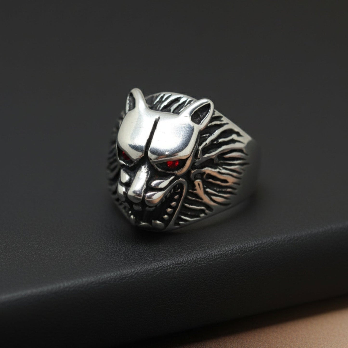 THE MEN THING Rings Royal Series - BLOODFANG WOLF RING- Pure Stainless Steel Men’s Steel-Plated Ring – Statement Luxury Jewelry (Size :15-17-18-21-24-27-28-30)
