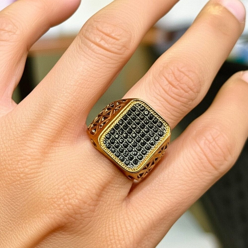 THE MEN THING Rings Royal Series - KING GRID Ring - Pure Stainless Steel Men’s Gold-Plated Black Stone Grid Ring – Statement Luxury Jewelry (Size : 18-21- 24)