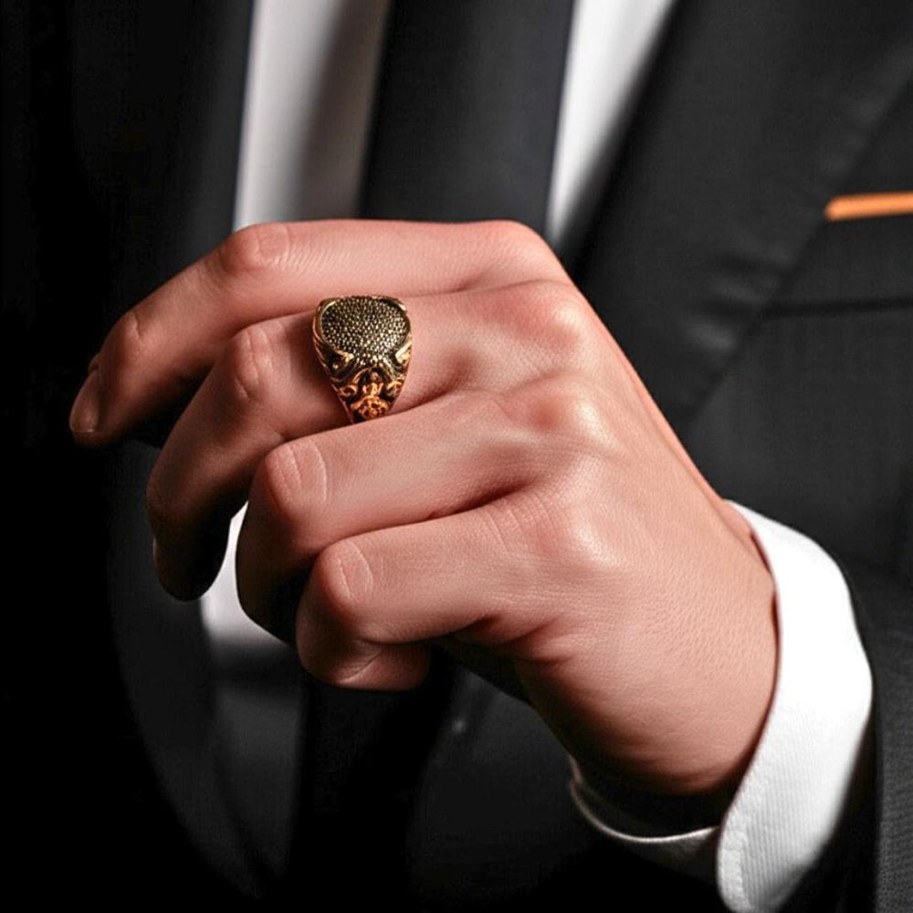 THE MEN THING Rings Royal Series - NIGHTFORGE SIGNET RING - Pure Stainless Steel Men’s Gold-Plated Ring – Statement Luxury Jewelry (Size : 19-22)
