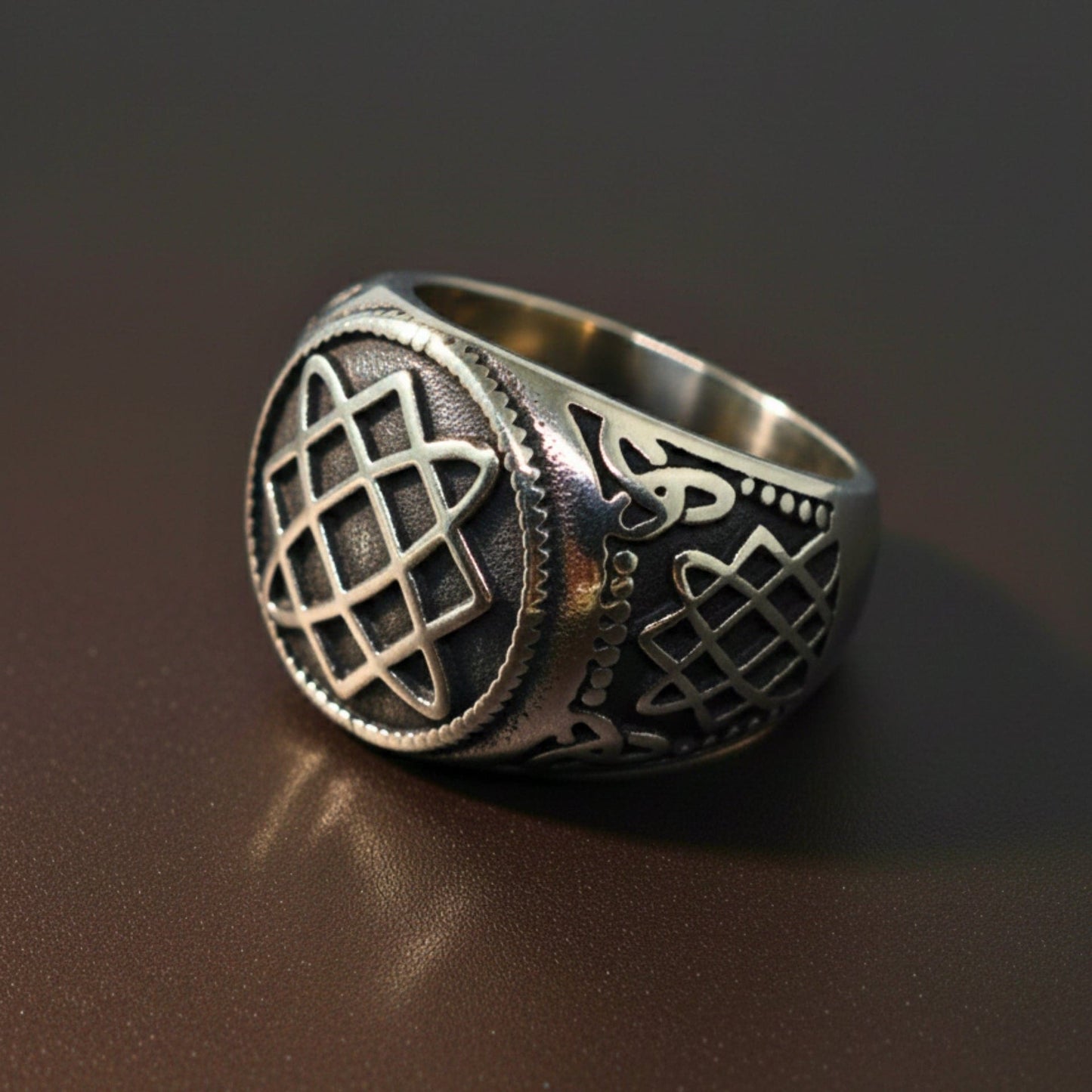 THE MEN THING Rings Royal Series - TRISKELION BOND RING - Pure Stainless Steel Men’s Steel-Plated Ring – Statement Luxury Jewelry (Size :19-20-21-22-25-26-27-29)