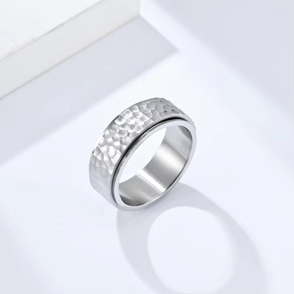 THE MEN THING Rings SILVERFORGE TITANIUM HAMMERED RING - Silver Toned Ring - Pure Titanium Steel Ring for Men Size - 21