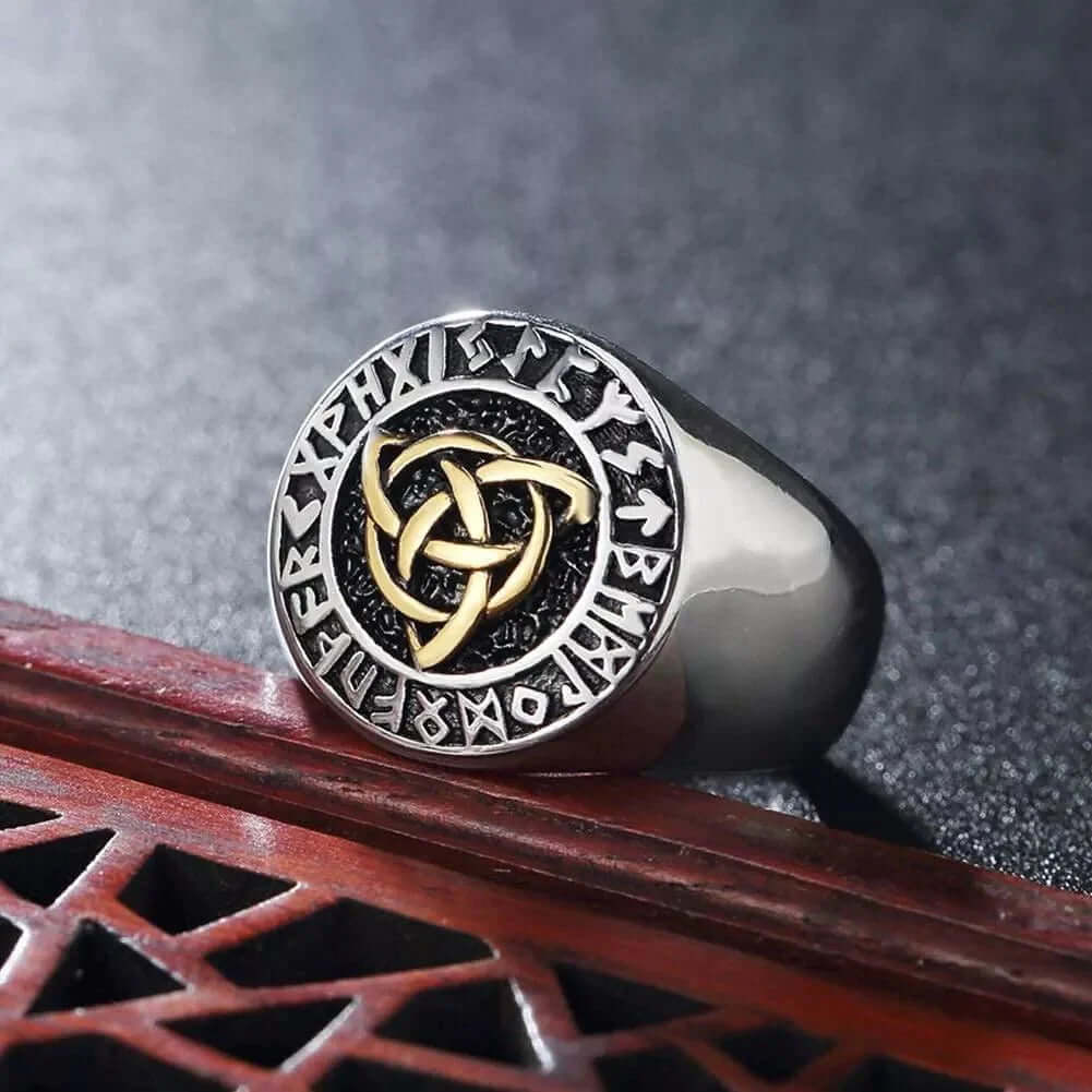THE MEN THING Rings TRINITY KNOT VIKING - Titanium Steel Ring for Men & Boys (17 inch)