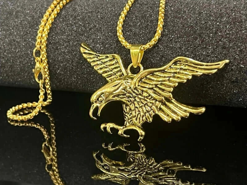 THE MEN THING SS Pendant/ Necklace EAGLE-HUNTER - Gold Alloy Pendant with Pure Stainless Steel 24inch Round Body Chain, European trending Style for Men & Boy
