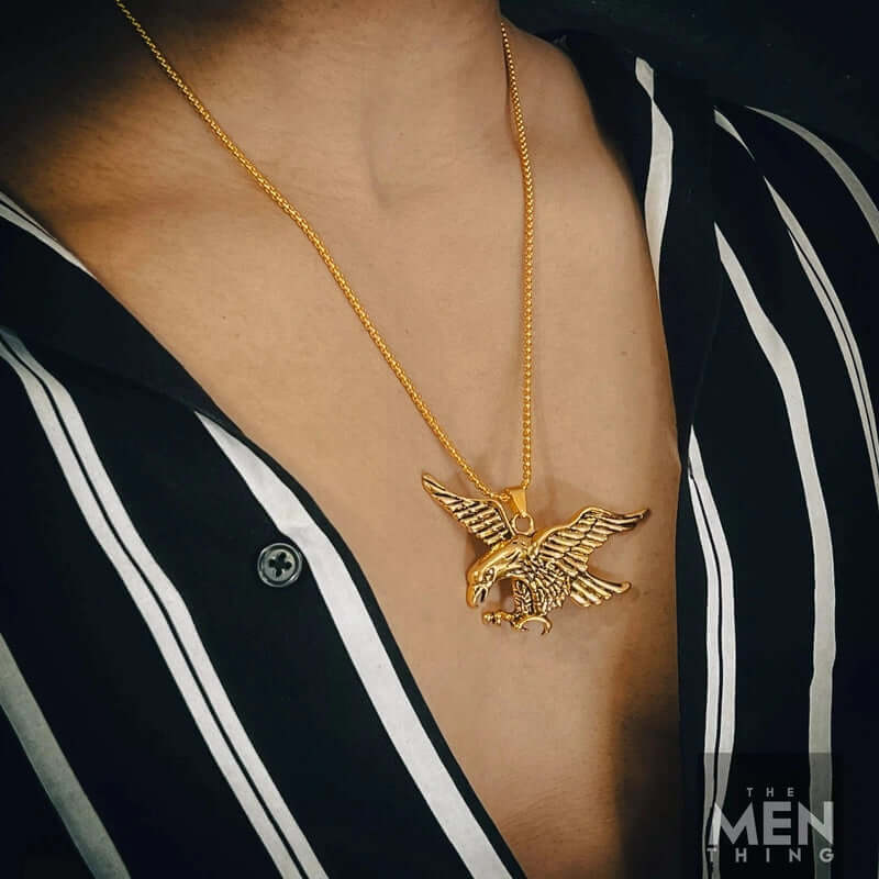 THE MEN THING SS Pendant/ Necklace EAGLE-HUNTER - Gold Alloy Pendant with Pure Stainless Steel 24inch Round Body Chain, European trending Style for Men & Boy