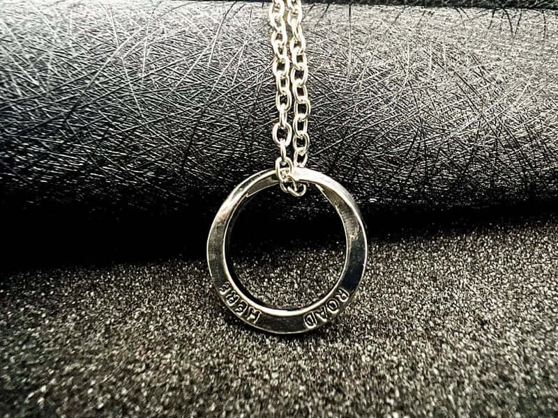 THE MEN THING SS Pendant/ Necklace HELIX - Alloy Circle Pendant with Stainless Steel 24inch Round Box Chain , Milan trending Style for Men & Boy
