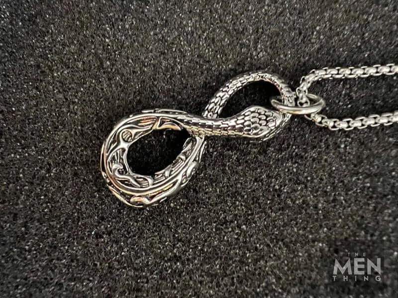 THE MEN THING SS Pendant/ Necklace INFINITY SNAKE - Alloy Pendant with Pure Stainless Steel 24inch Round Box Chain, European trending Style for Men & Boy