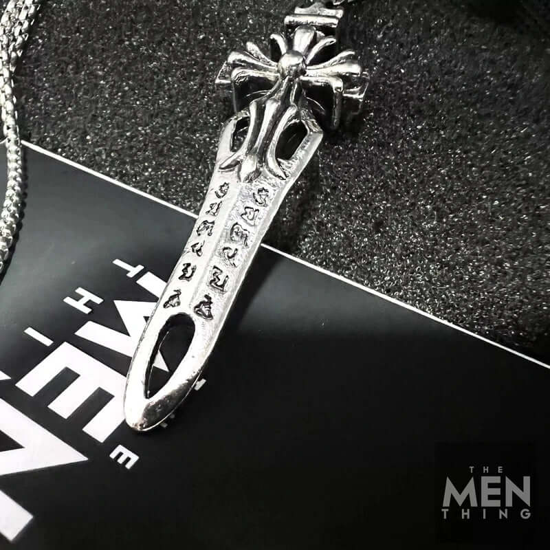THE MEN THING SS Pendant/ Necklace KINGS SWORD - Alloy Pendant with Stainless Steel 24inch Round Box Chain, American trending Style for Men & Boy