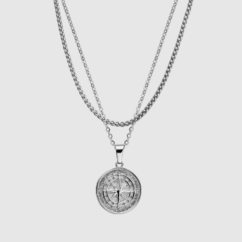 THE MEN THING SS Pendant/ Necklace NORTH STAR - Silver Tone Alloy Pendant with Stainless Steel Round Box Chain Set - 24-inch & 3mm Rope Chain, European Trending Style