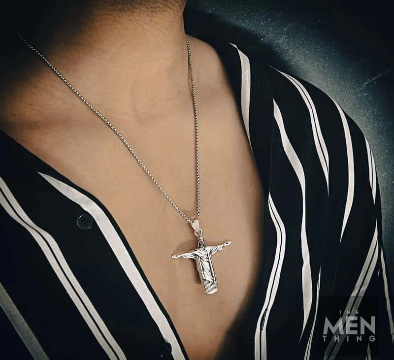 THE MEN THING SS Pendant/ Necklace REEDEMER - Alloy Jesus Pendant with Stainless Steel 24inch Round Box Chain, American trending Style for Men & Boy