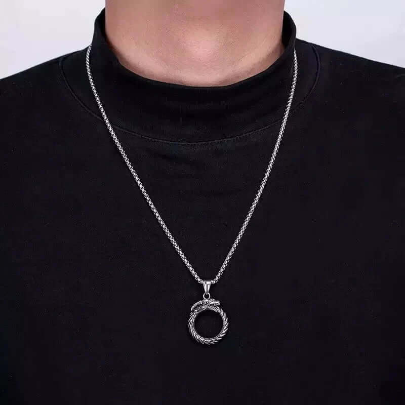 THE MEN THING SS Pendant/ Necklace SERPENT OF ETERNITY - Alloy Gluttonous Snake Pendant with Pure Stainless Steel 24inch Round Box Chain, European trending Style for Men & Boy