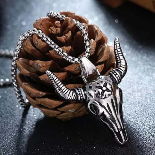 THE MEN THING SS Pendant/ Necklace SHEEP HORN - Alloy Pendant with Pure Stainless Steel 24inch Round Box Chain, American trending Style for Men & Boy