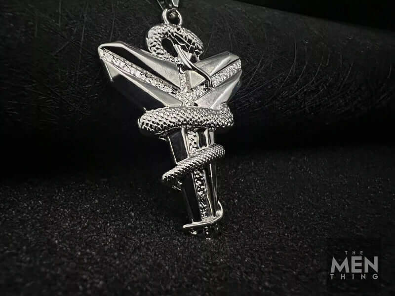 THE MEN THING SS Pendant/ Necklace SILVER MAMBA - Alloy Pendant with Pure Stainless Steel 24inch Round Box Chain, European trending Style for Men & Boy