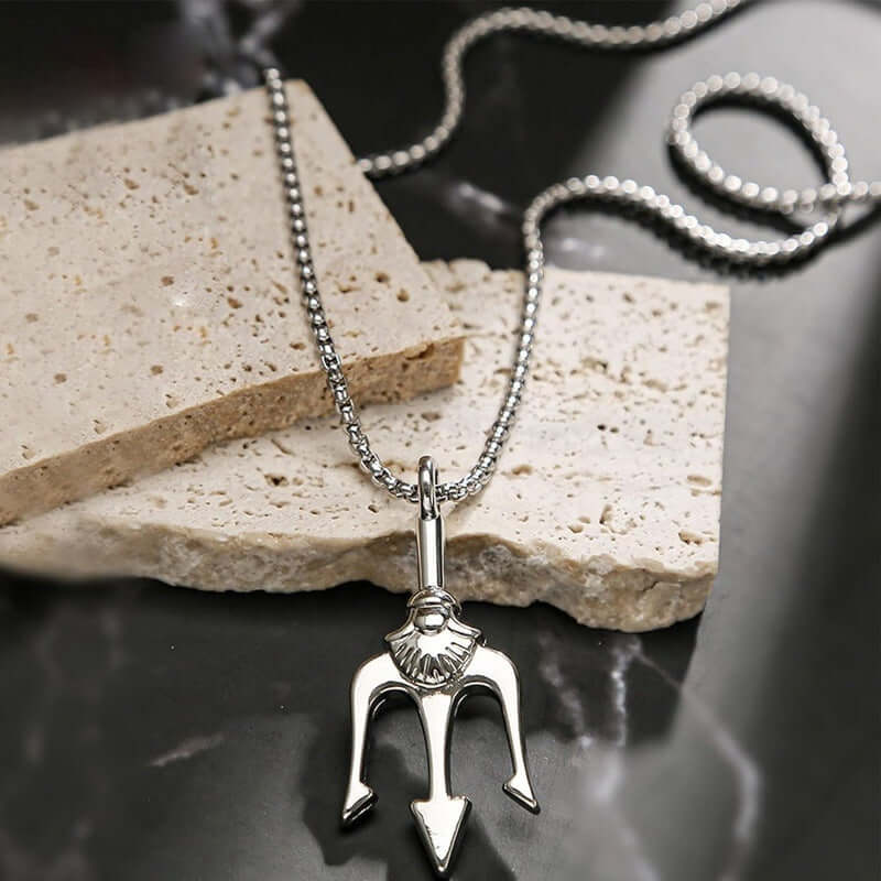 THE MEN THING SS Pendant/ Necklace TRINITY SHIVA - Alloy Pendant with Stainless Steel 24inch Round Box Chain, European trending Style for Men & Boy