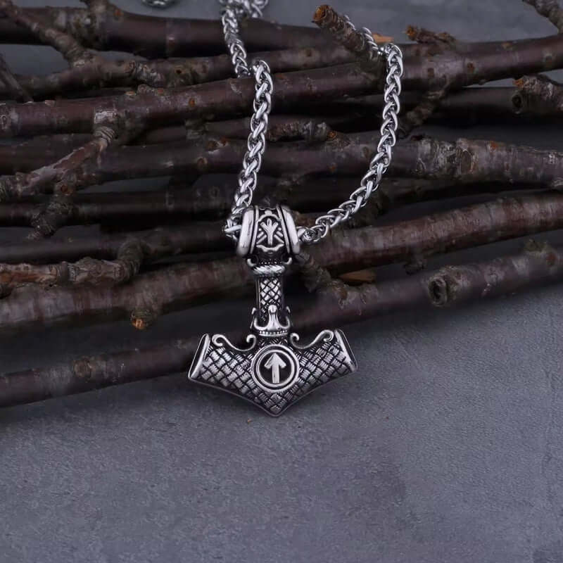 THE MEN THING SS Pendant/ Necklace VIKING NORSE MJOLNIR SILVER - Pure Titanium Steel Necklace with 24 inch Chain for Men & Boys