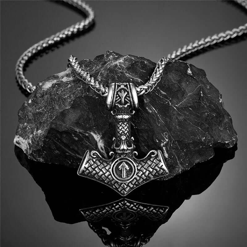 THE MEN THING SS Pendant/ Necklace VIKING NORSE MJOLNIR SILVER - Pure Titanium Steel Necklace with 24 inch Chain for Men & Boys