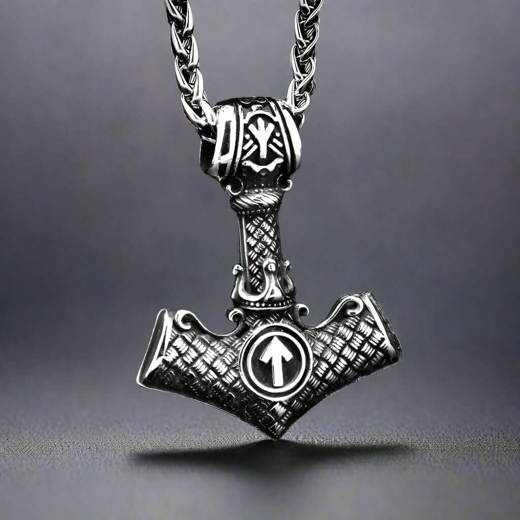 THE MEN THING SS Pendant/ Necklace VIKING NORSE MJOLNIR SILVER - Pure Titanium Steel Necklace with 24 inch Chain for Men & Boys