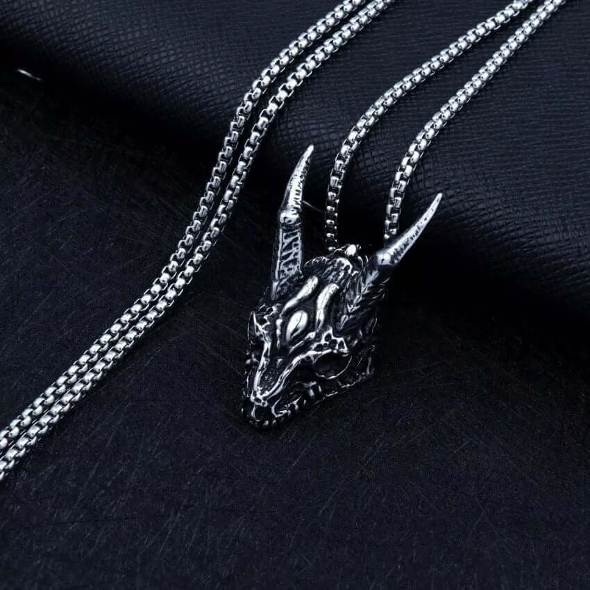 THE MEN THING SS Pendant/ Necklace WARRIOR HORN - Alloy Pendant with Pure Stainless Steel 24inch Round Box Chain, American trending Style for Men & Boy