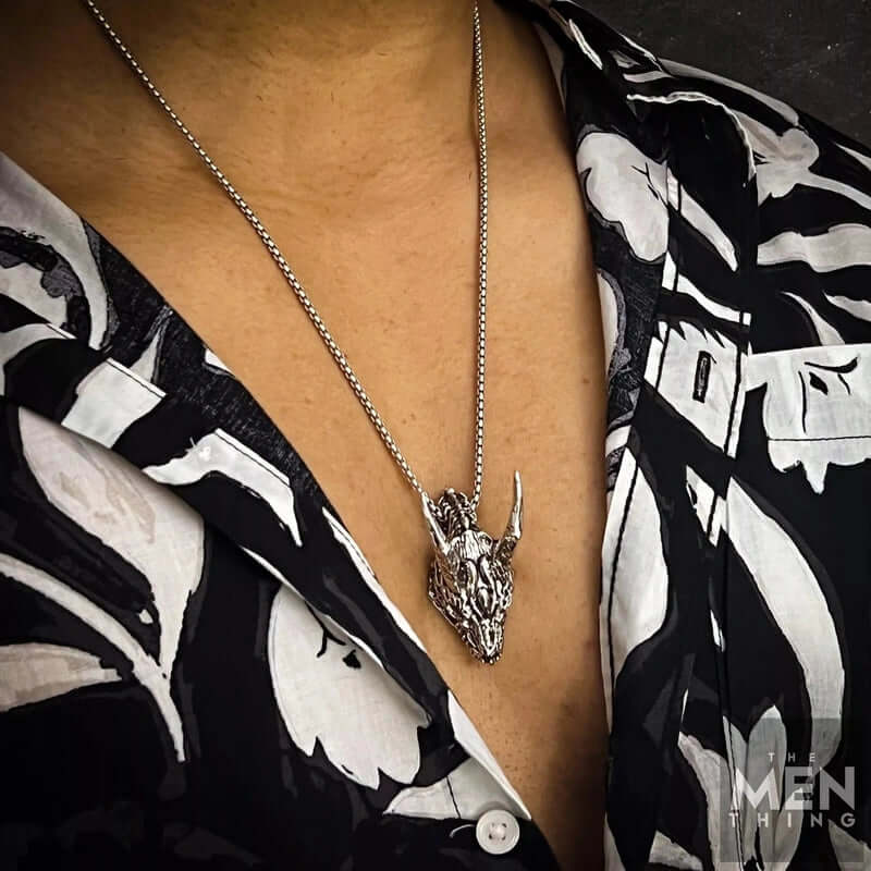 THE MEN THING SS Pendant/ Necklace WARRIOR HORN - Alloy Pendant with Pure Stainless Steel 24inch Round Box Chain, American trending Style for Men & Boy