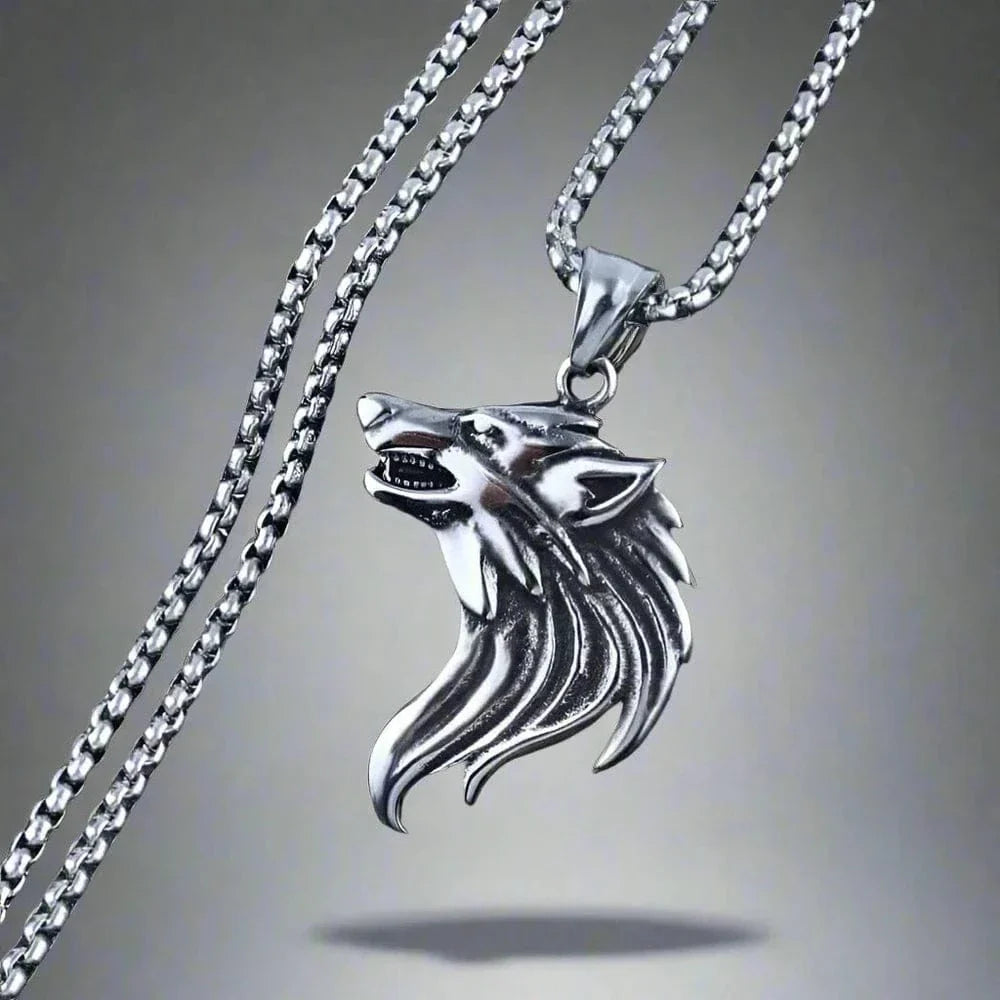 THE MEN THING SS Pendant/ Necklace WATCHING WOLF - Alloy Pendant with Stainless Steel 24inch Round Box Chain, American trending Style for Men & Boy