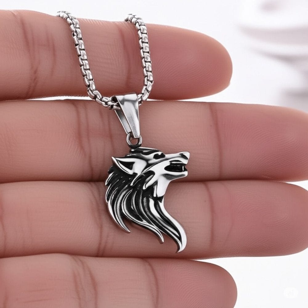 THE MEN THING SS Pendant/ Necklace WATCHING WOLF (T) - Pure Titanium Steel Pendant with Stainless Steel 24inch Round Box Chain, European trending Style for Men & Boy