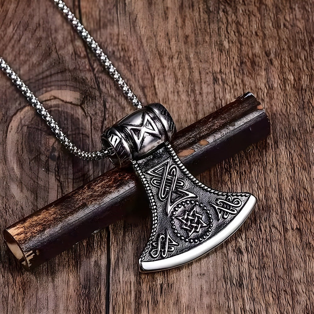 THE MEN THING SS Pendant with Chain ASGARDIAN FANG - Alloy Pendant with Stainless Steel 24inch Round Box Chain, American trending Style for Men & Boy