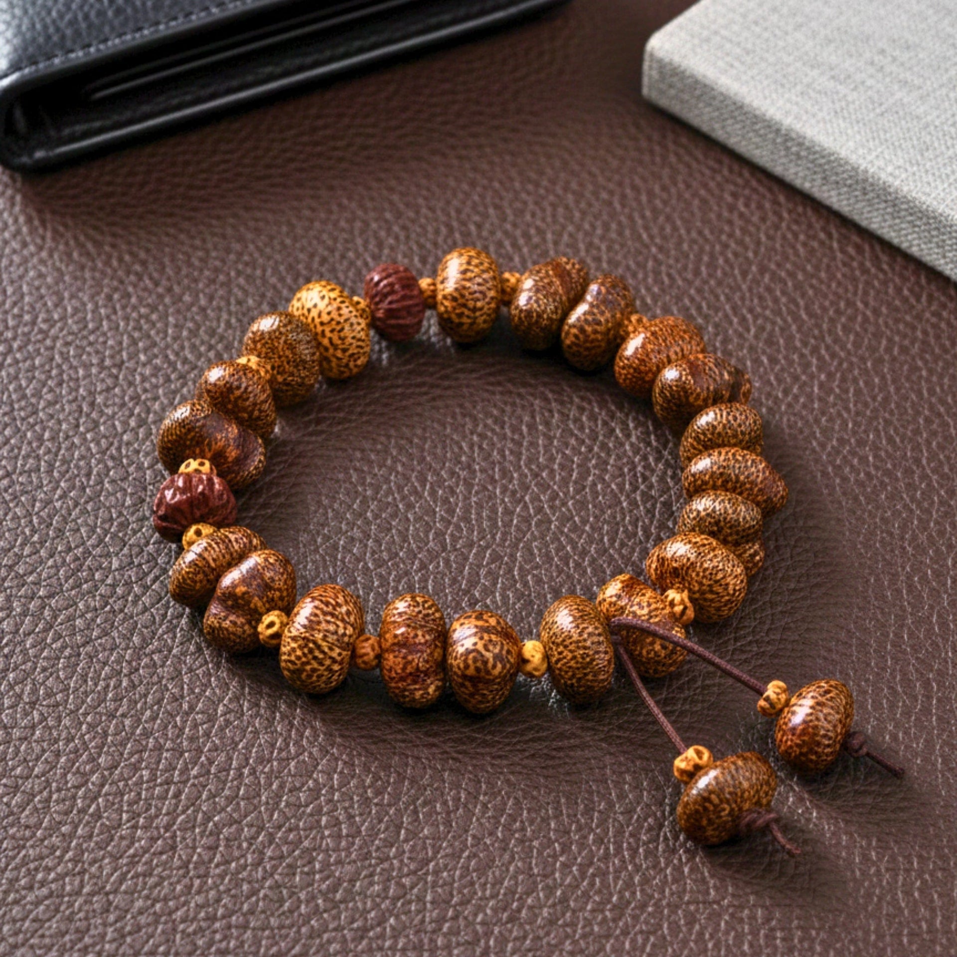 THE MEN THING Bead Bracelet BODHI SEED - 16mm Wooden Beads Bracelet with Natural Stone - Adjustable Bracelet
