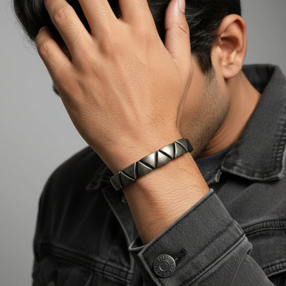 THE MEN THING Leather Bracelet DRAKKAR REIGN - 10mm Black Genuine Leather Adjustable Bracelet for Men & Boys (9.5 inch)