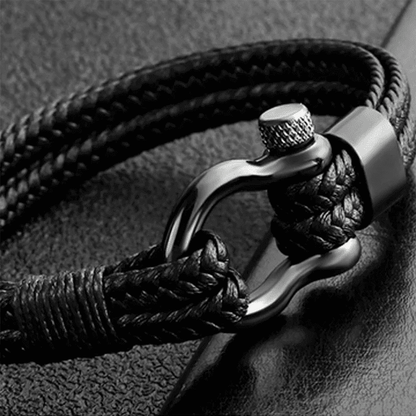 THE MEN THING Leather Bracelet HORSESHOE BUCKLE BLACK - Genuine Leather Braided Bracelet with Stainless Steel Clasp Pin for Men & Boys (8 inch)