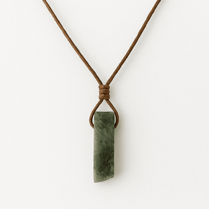 THE MEN THING Leather Necklace ELARIC LABRADORITE - Natural Crystal Pendant with Adjustable Pure Leather Cord Necklace for Men & Boys