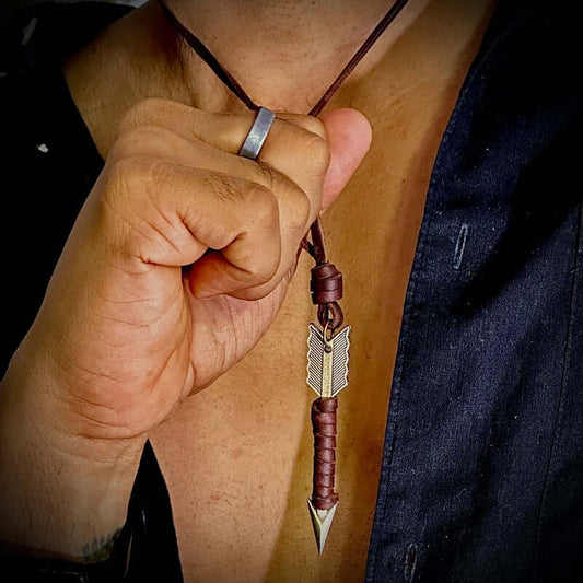 THE MEN THING Leather Necklace LEATHER BOALT BROWN - Vintage Alloy Gold Wrapped Arrow Pendant with Adjustable Pure Leather Cord Necklace for Men & Boys