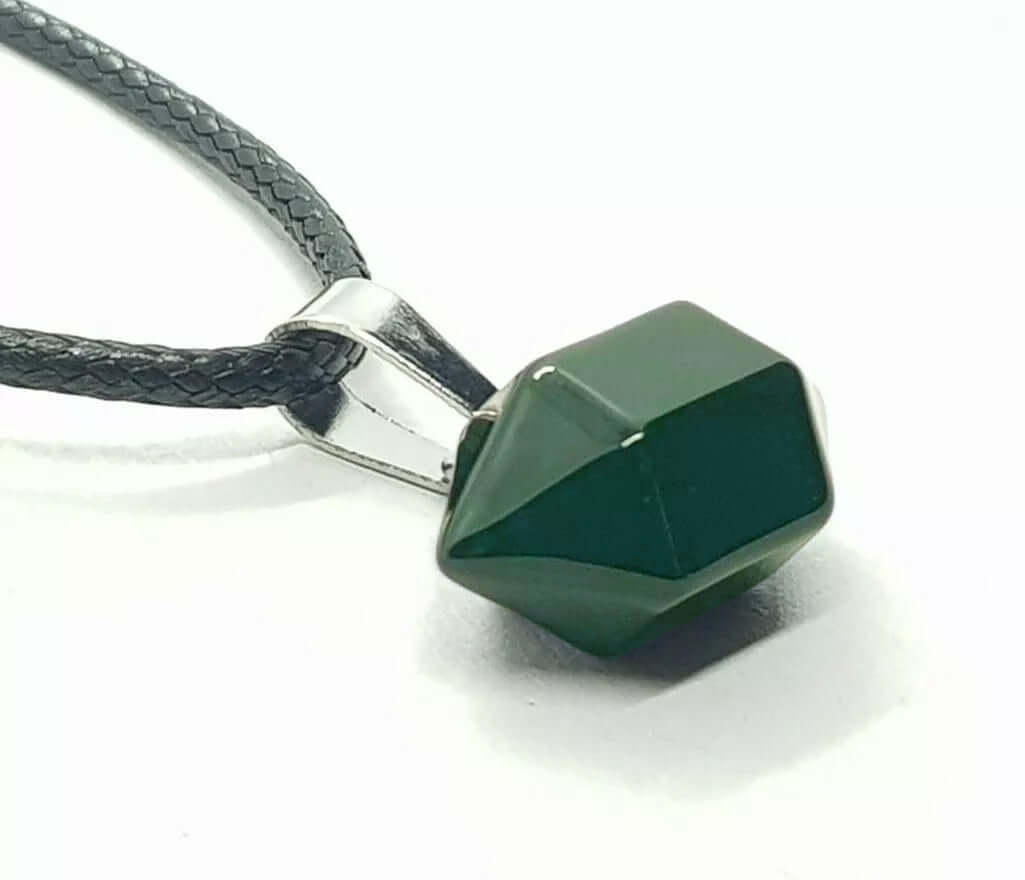 THE MEN THING Leather Necklace MOSS AGATE Natural Crystal Pendant with 19 inch Leather Rope Chain for Men & Boys