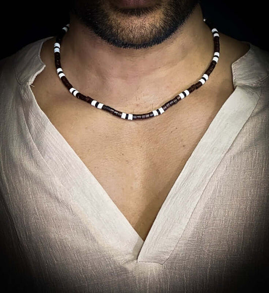 THE MEN THING Pearl / Bead Necklace BROWN TIGER COCO - Seed Beaded Necklace - Brown and White Puka Shells - Stylish Necklace for Men and Boys (21 inches with adjustable cable chain)