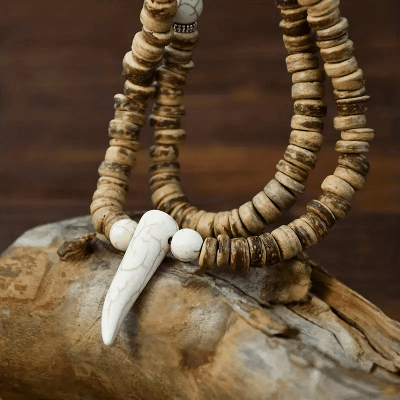 THE MEN THING Pearl / Bead Necklace TRIBAL COCONUT WHITE HORN - Beaded Necklace with stone beads Horn Tooth Pendants for Mens & Boys (24 inch)