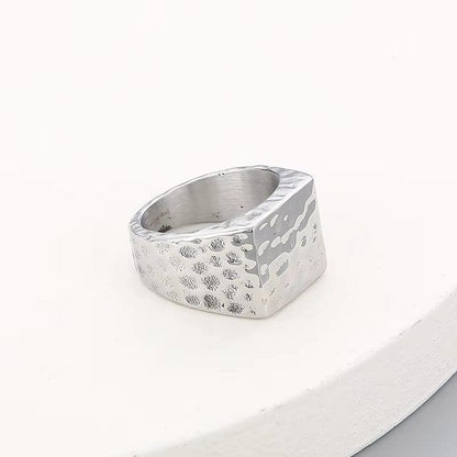 THE MEN THING Rings BATTLEBORN SILVER HAMMERED RING - Silver Steel Ring - Pure Titanium Steel Ring for Men Size - 21