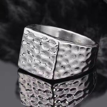THE MEN THING Rings BATTLEBORN SILVER HAMMERED RING - Silver Steel Ring - Pure Titanium Steel Ring for Men Size - 21
