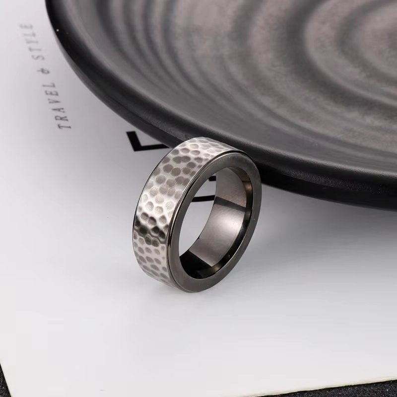 THE MEN THING Rings BLACK TITANIUM HAMMERED RING - Silver Ring - Pure Titanium Steel Ring for Men Size - 21