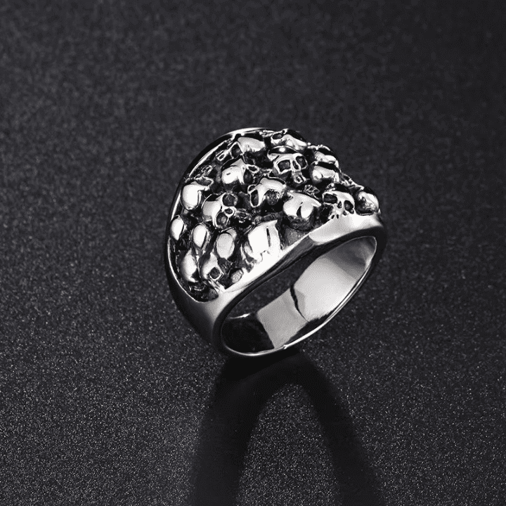 THE MEN THING Rings MULTI SKULL HEADS Titanium Steel Ring for Men and Boys (Size-21)