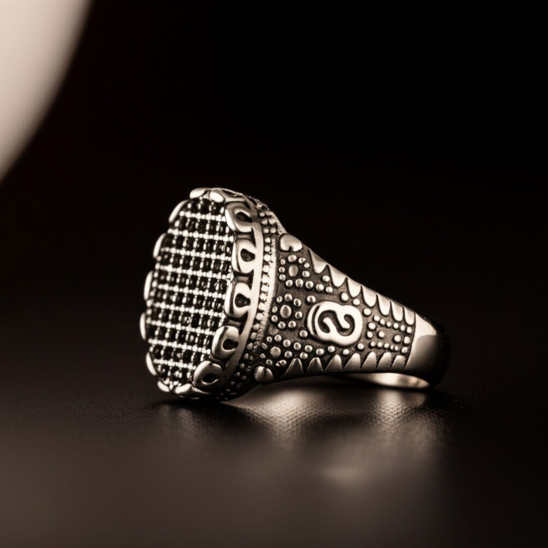 THE MEN THING Rings Royal Series - BLACK FORGE RING - Pure Stainless Steel Men’s Steel-Plated Ring – Statement Luxury Jewelry (Size : 17-22-27)