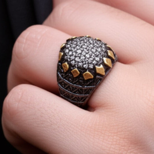 THE MEN THING Rings Royal Series - BLACK SPIRE EMBER RING - Pure Stainless Steel Men’s Black-Gold-Plated Ring – Statement Luxury Jewelry (Size : 19-22-24-27)