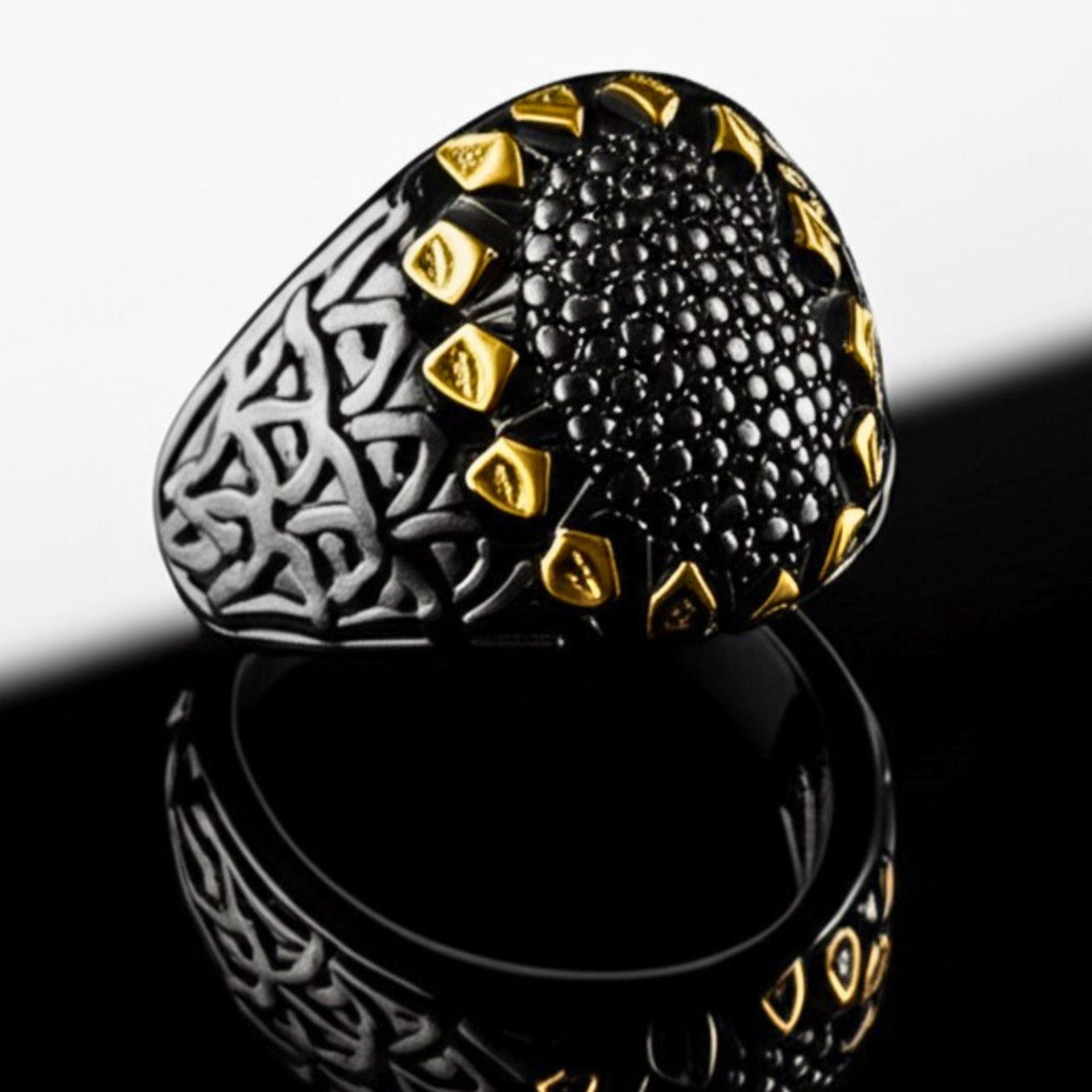 THE MEN THING Rings Royal Series - BLACK SPIRE EMBER RING - Pure Stainless Steel Men’s Black-Gold-Plated Ring – Statement Luxury Jewelry (Size : 19-22-24-27)